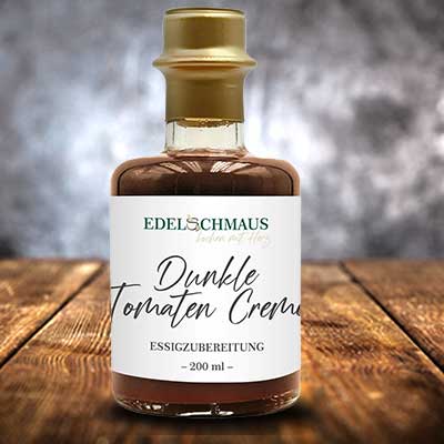 Dunkle Tomaten Creme