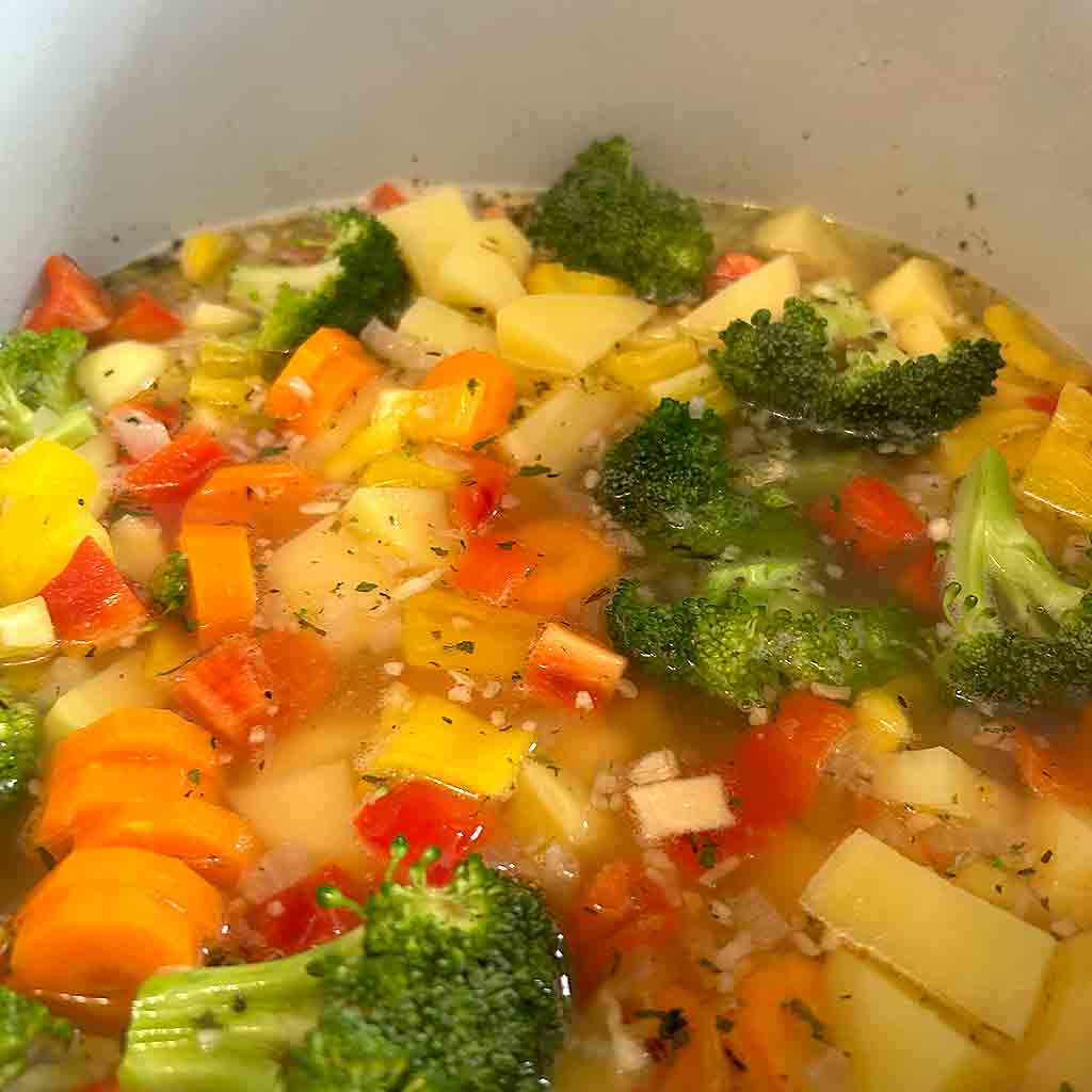 Gemüsesuppe mit Mettenden 3