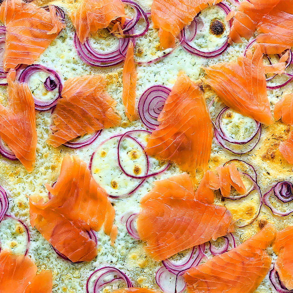Lachsflammkuchen